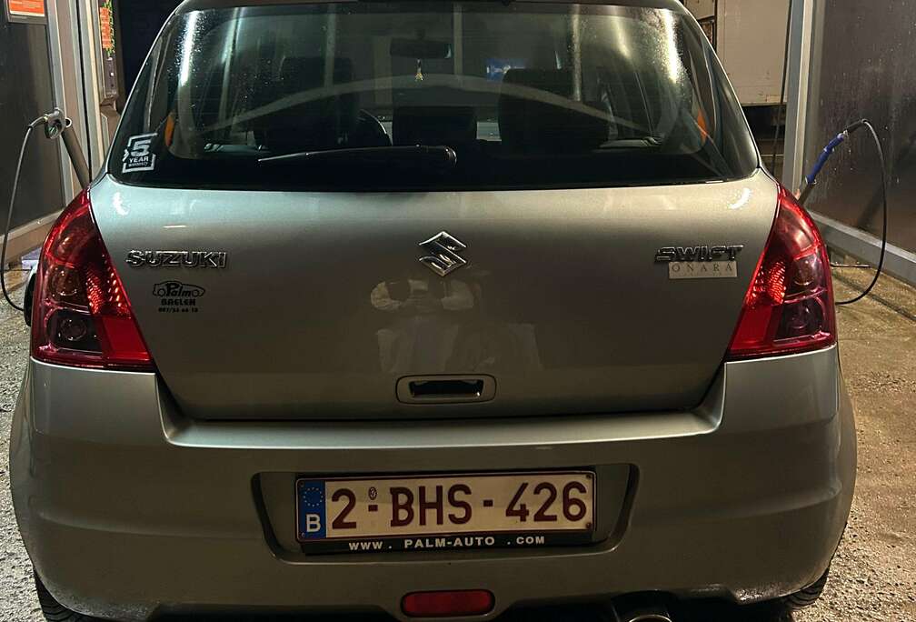 Suzuki Swift 1.3i GLX-Onara
