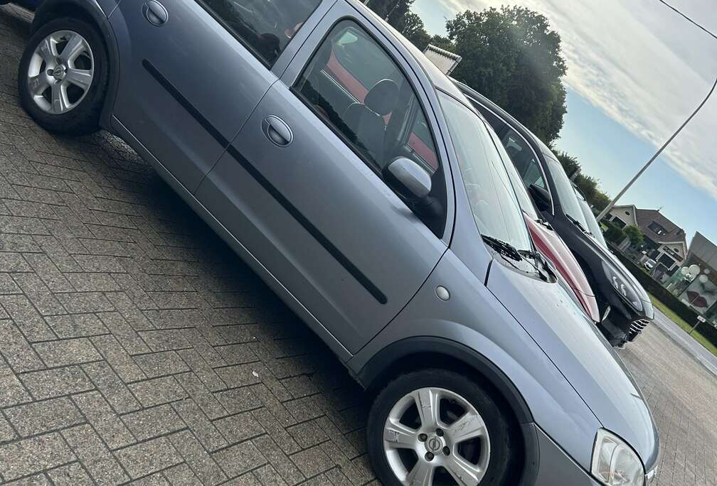 Opel 1.2i XEP 16v Sport Easytronic