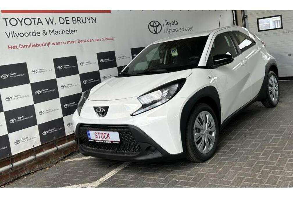 Toyota play STOCK STOCK