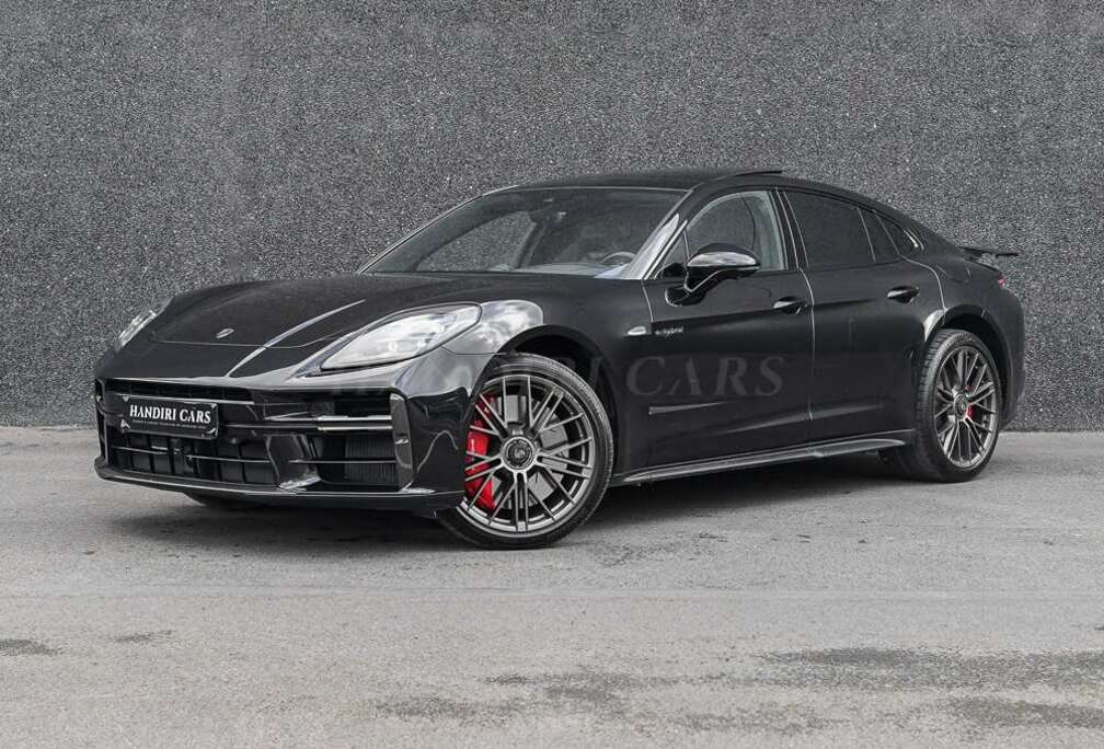 Porsche 2024 Turbo Hybrid 976 € 128000 (UPE EUR 255072,53) +4.0 LITER V8 TWIN TURBO +CARBON