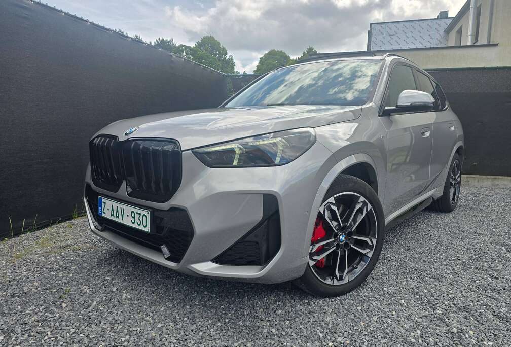 BMW X1 1.5iAS sDrive18 M-Pack Pro 2025 **12M GARANTIE**