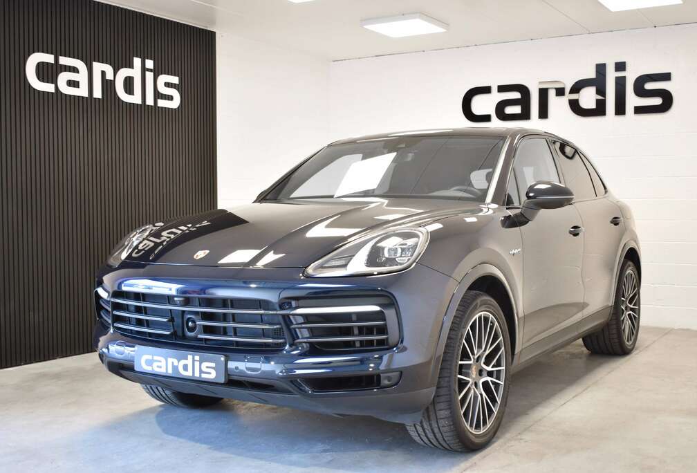 Porsche E-HYBRID 3.0i V6 PHEV Tiptronic S Platinum Edition
