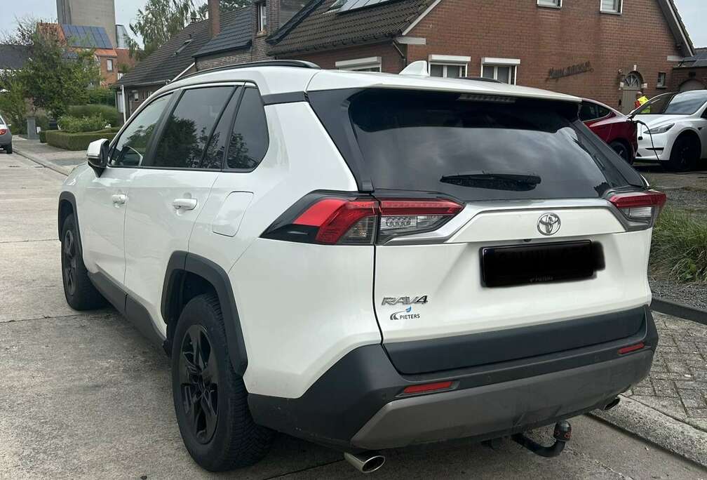 Toyota 2.0i 2WD Dynamic Plus CVT