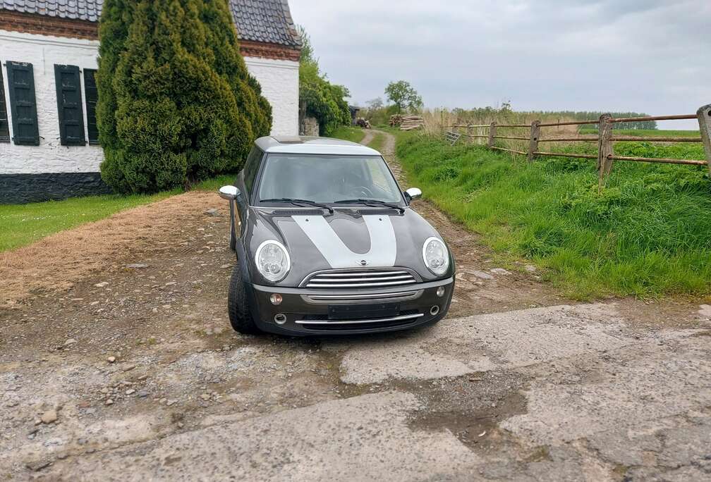 MINI 1.6i 16v Cooper