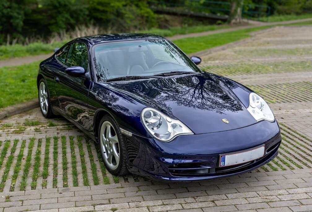Porsche 996 Carrera 2 Coupé 3.6 Tiptronic