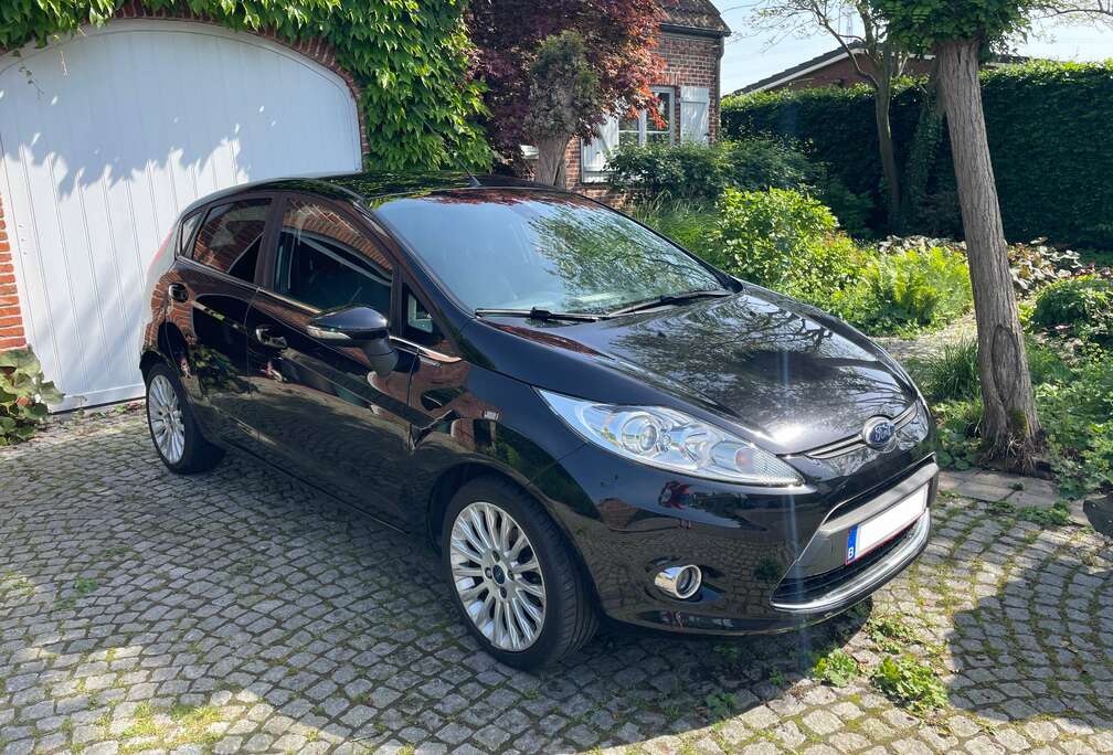 Ford Fiesta 1.25i Champions Plus Edition