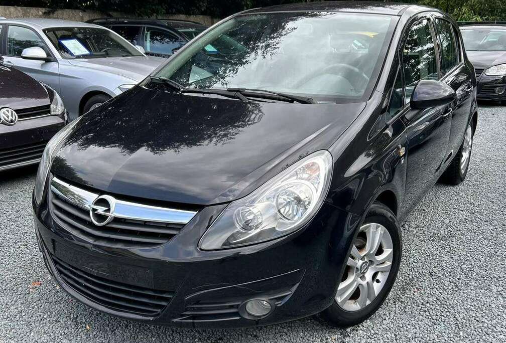 Opel Corsa 1.2i Black Edition
