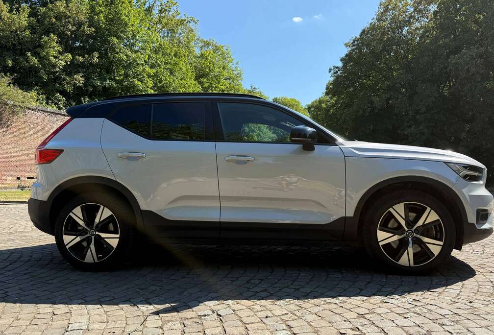 Volvo E-XC40 78 kWh Full Option (EX40) Panoramic B&O Cuir