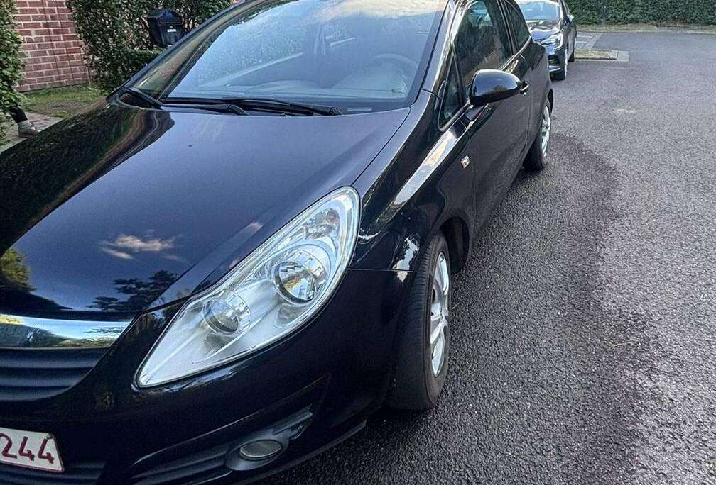 Opel Corsa 1.2i Cosmo