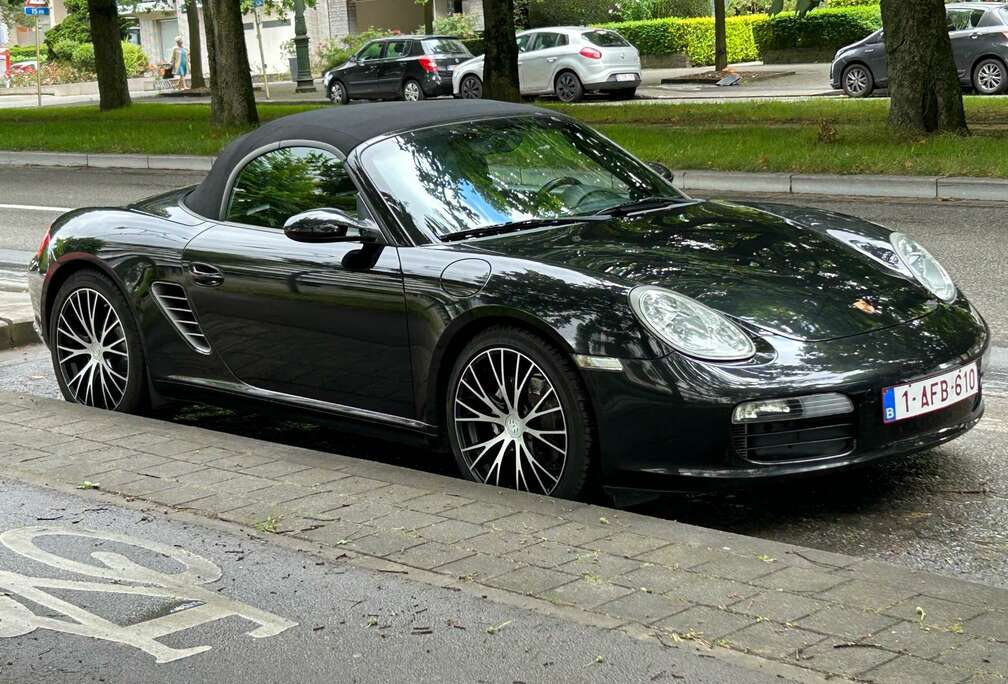 Porsche 987 2,7  a saisir en parfait etat