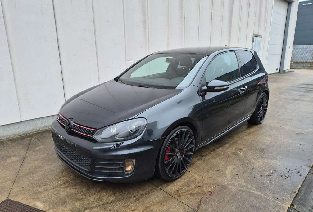 Volkswagen Akrapovic GOED LEZEN BIEN LIRE