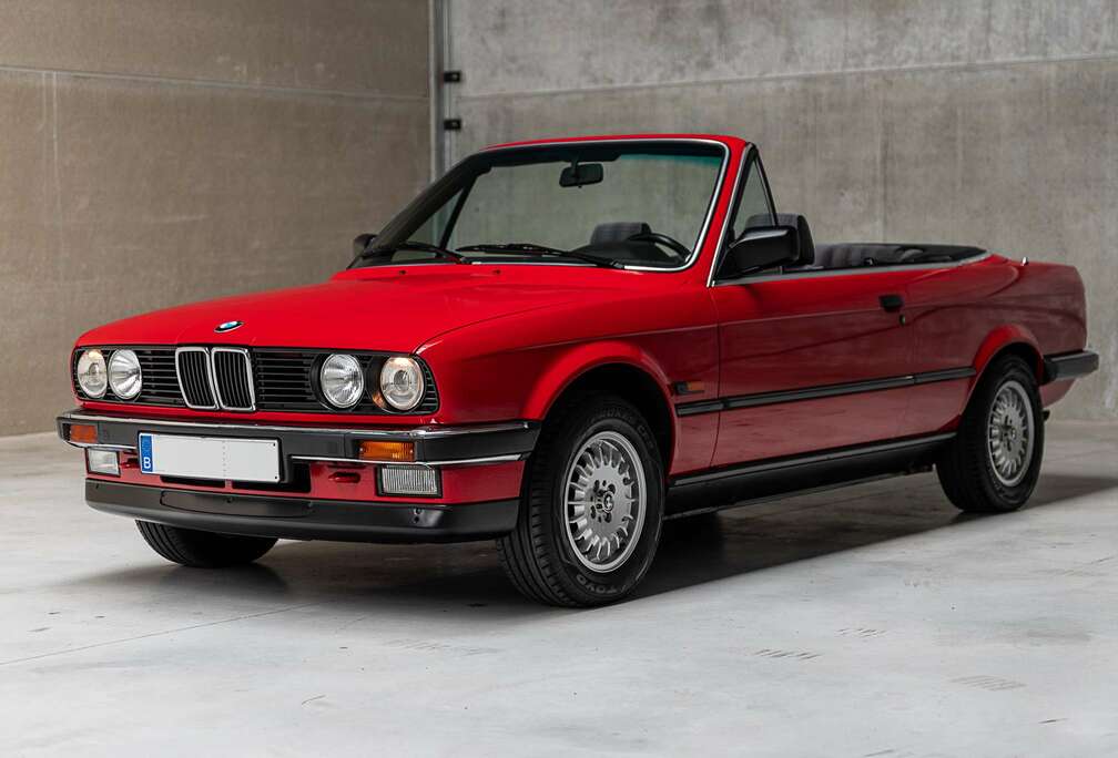 BMW i Cabrio  E30/ First Paint / MINT