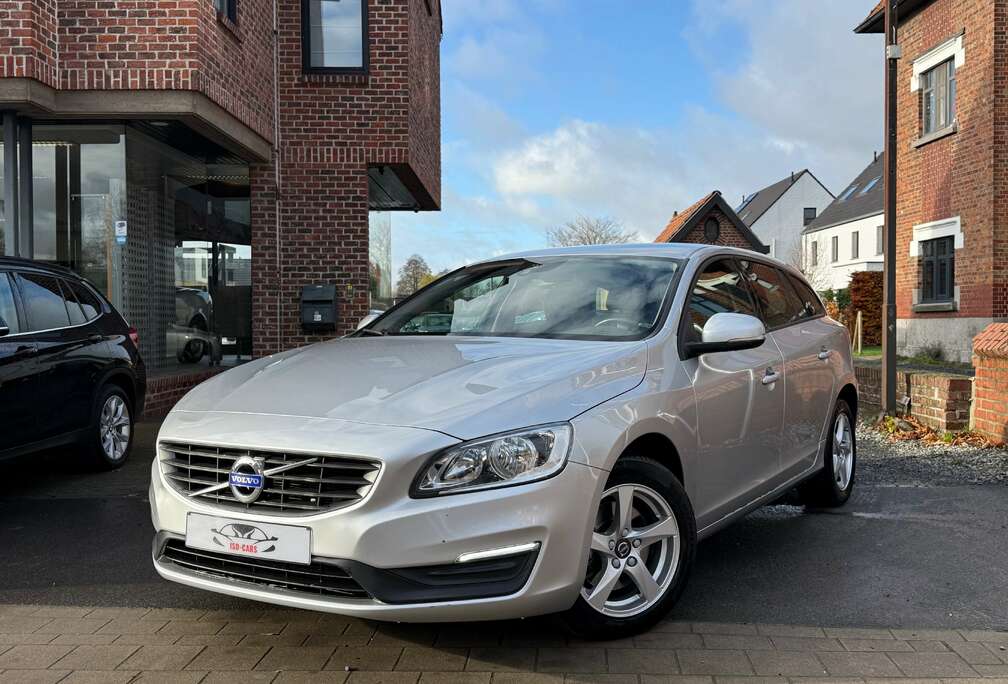 Volvo 2.0 D2 Dynamic Edition / AIRCO / NAVI /