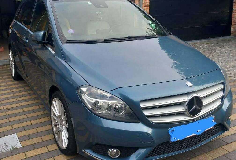 Mercedes-Benz Mercedes-Benz B200 Turbo Automaat / Panoramadak / Leder