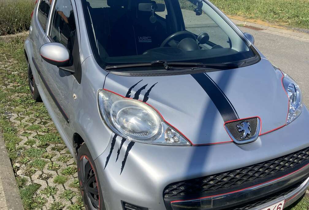 Peugeot 107 1.0i Urban Move