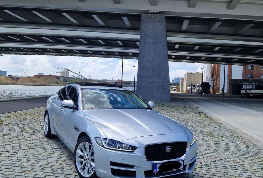 Jaguar 2.0 D AWD Full Full option controle technique ok