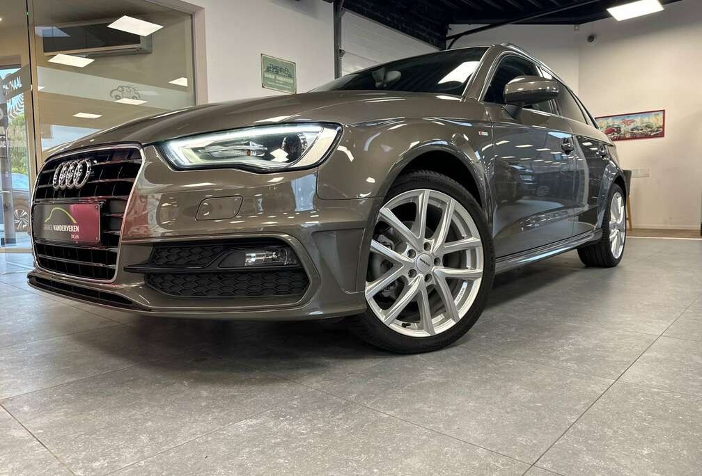 Audi Sportback 1.6 TDi S-LINE S tronic * navi *