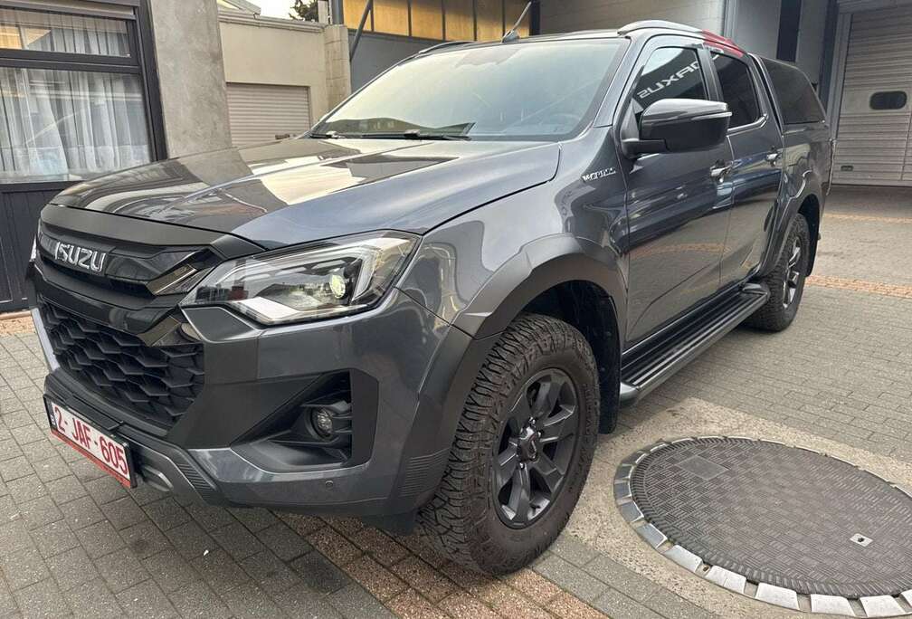 Isuzu DC V-CROSS 4WDDubbel cab met hardtop DEMO