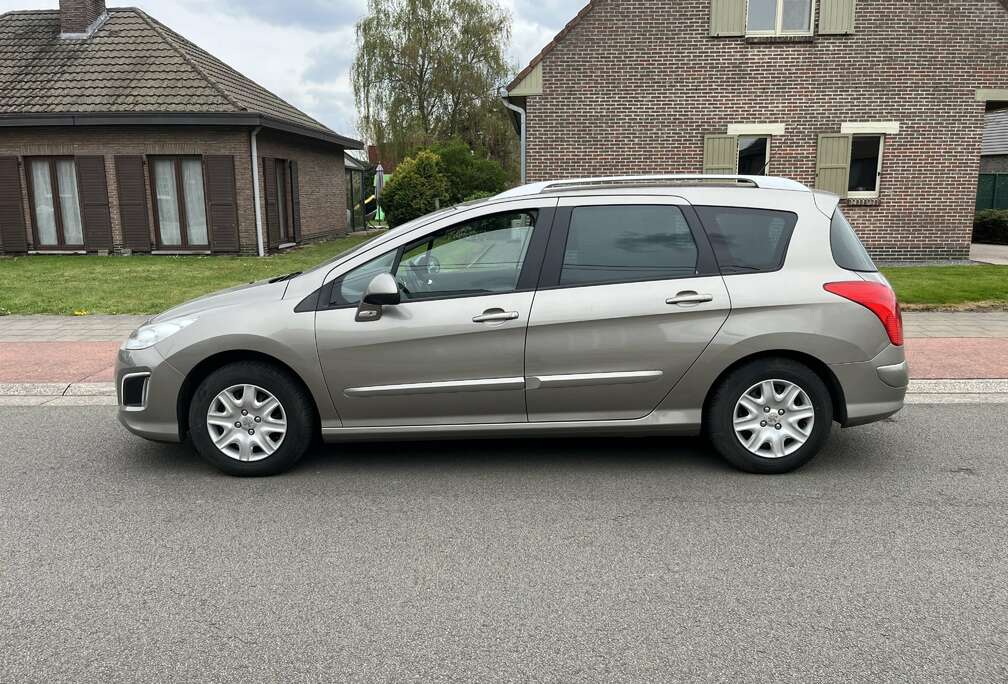 Peugeot SW 1.6 HDi 72000 Km 5+2 places