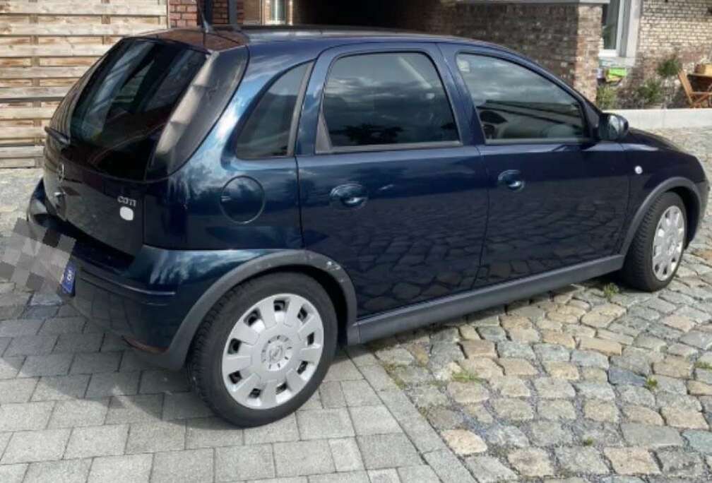 Opel 1.3 DT CDTi 16v Essentia Easytronic