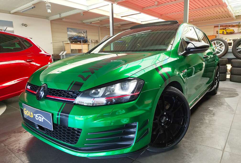 Volkswagen 2.0 TSI Performance *GREEN*ECHAP SPORT*PANO*CAM*