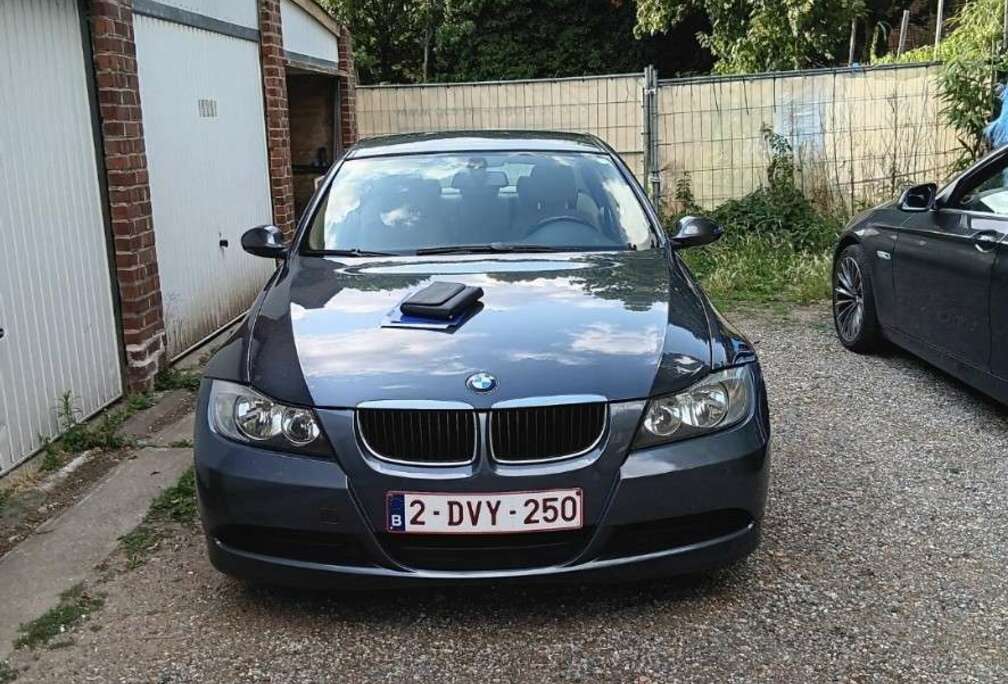 BMW 318i