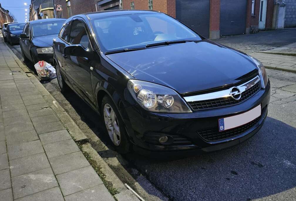 Opel ASTRA GTC -  NE DÉMARRE PLUS