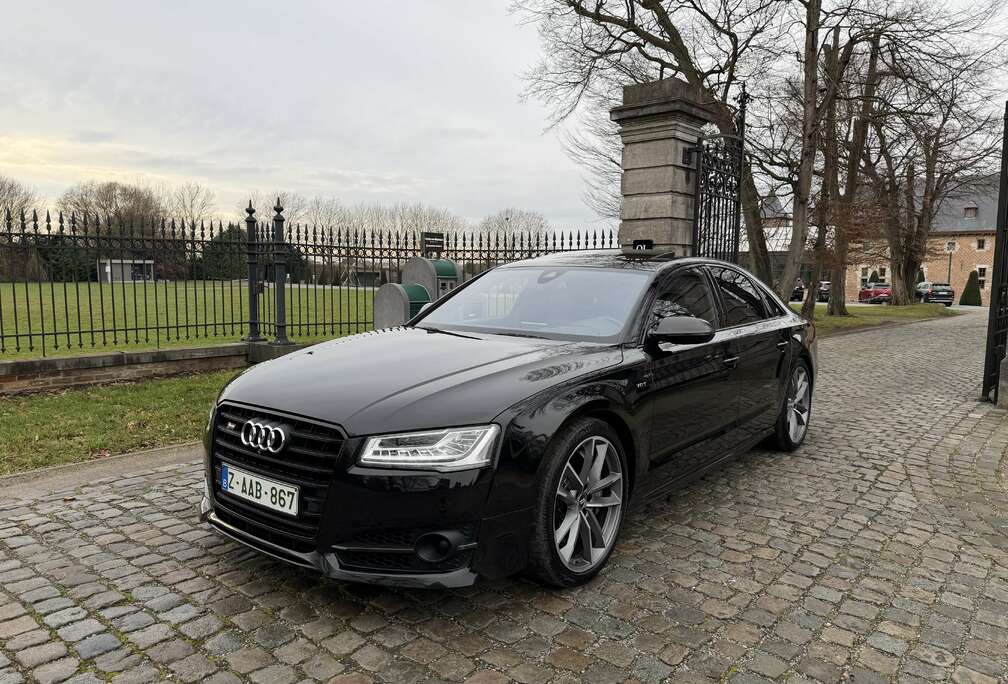 Audi + plus  605pk  Ceramic  Carbon  Pano  Matrix