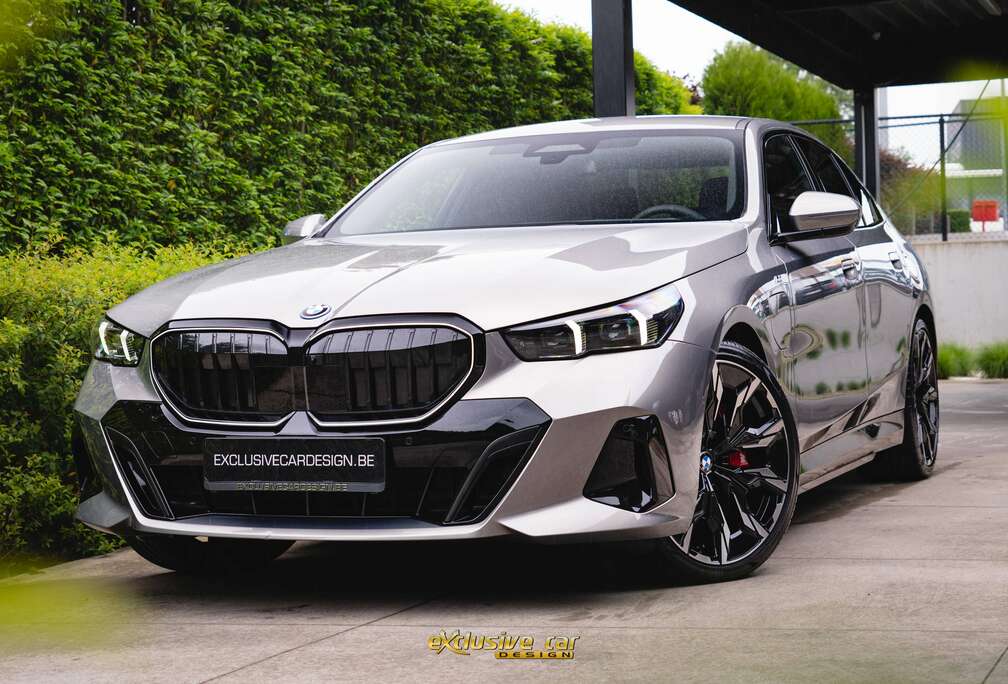 BMW e xDrive M Sport Pro PHEV /Adapt. M Suspension Pro/Driving Assist. Pro/Parking Assistant Pro/HUD/Harman Kardon/Trekhaak/