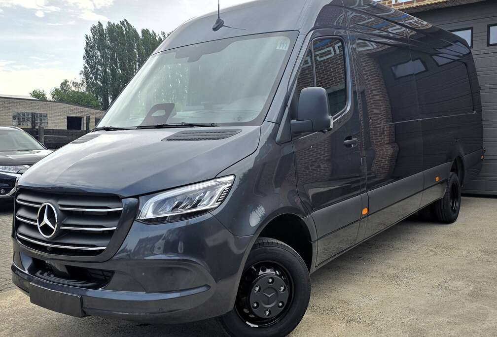 Mercedes-Benz 519 L4H2 - 59.990EX - NIEUW 0KM 2026 - Trekhaak 3.500KG