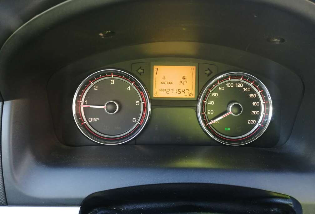 SsangYong Korando 2.0 e-XDi DPF 2WD Sapphire