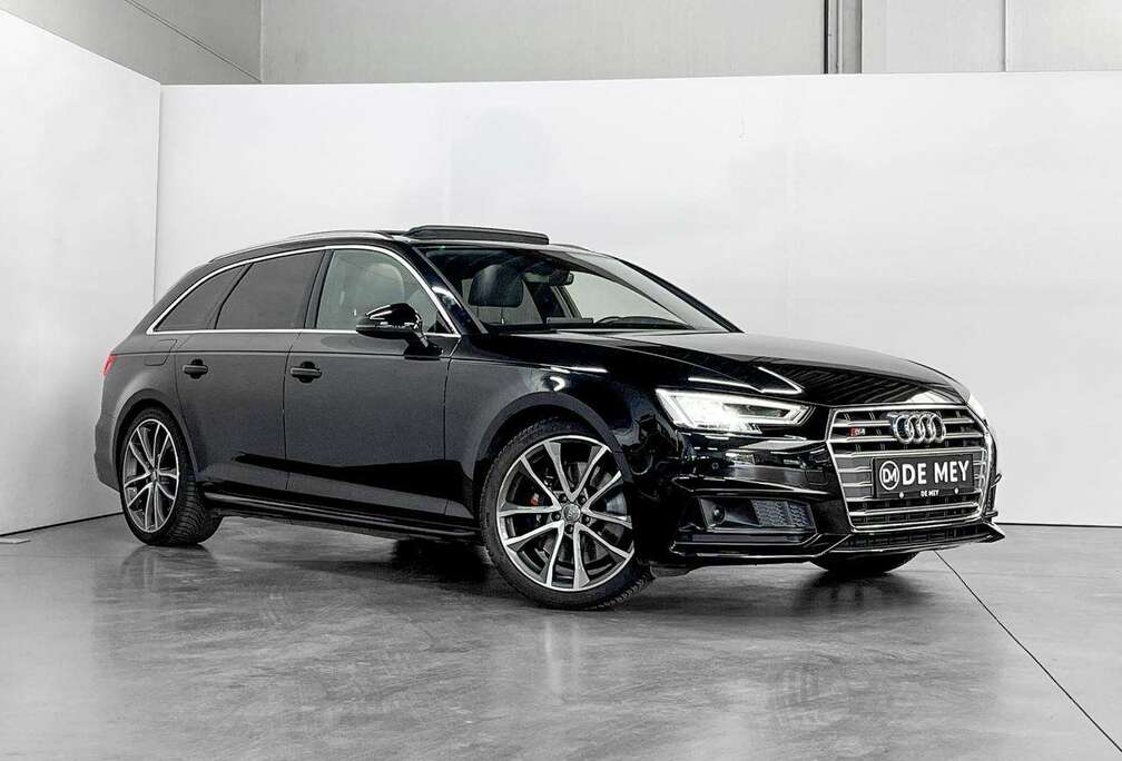 Audi 3.0 V6 TFSI Quattro / Pano / Trekhaak / Carplay / Keyless / Alcantara