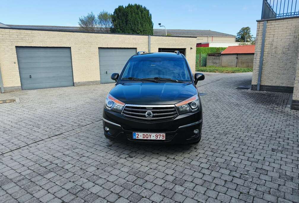 SsangYong 2.0 SV200e-XDi 4WD Sapphire