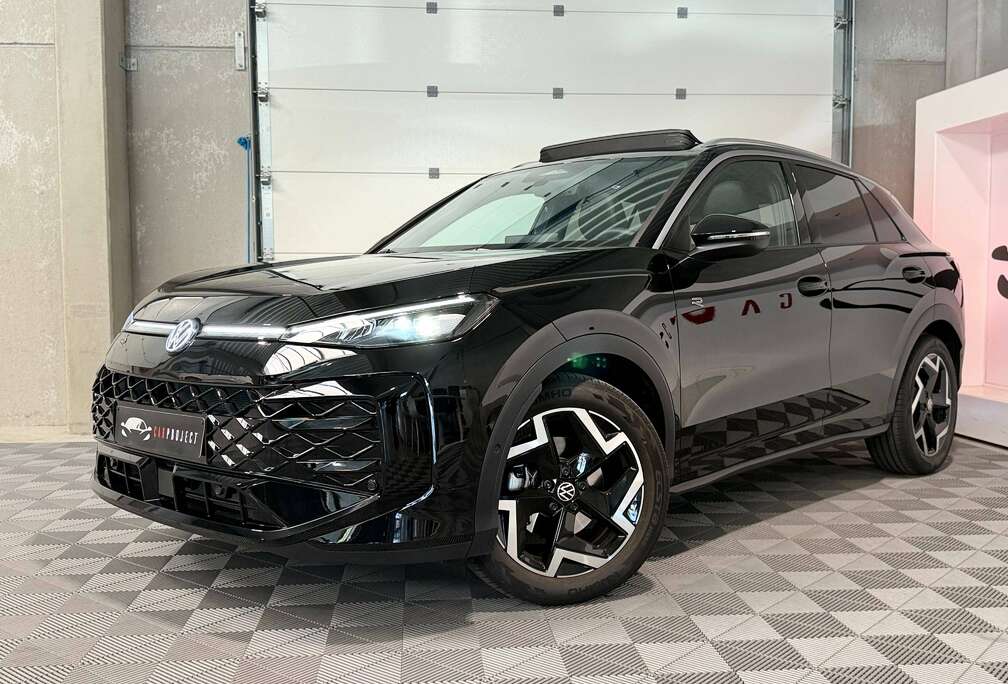 Volkswagen NEUVE/NIEW 1.5 eTSI R-Line DSG, Toit Ouvrant, Jantes 18\