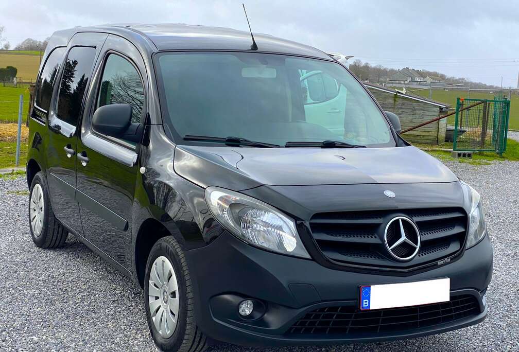 Mercedes-Benz 109 CDi Ct Ok, Très Propres