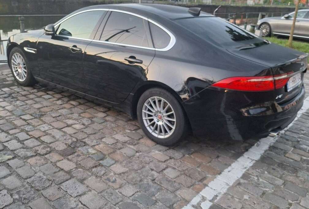 Jaguar 11/2017  86000 km