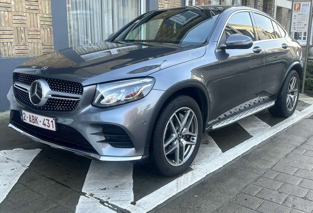 Mercedes-Benz d Coupe 4Matic 9G-TRONIC AMG Line