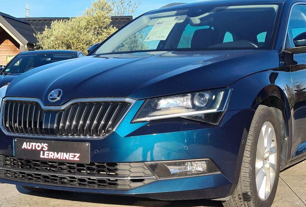 Skoda Superb Combi 1.6 TDI DSG Style