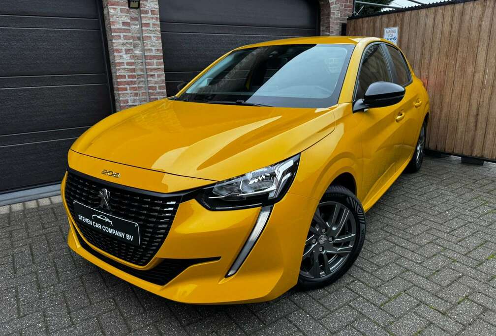 Peugeot LED  NAVI  CARPLAY  AIRCO  PDC  LANE ASSIST