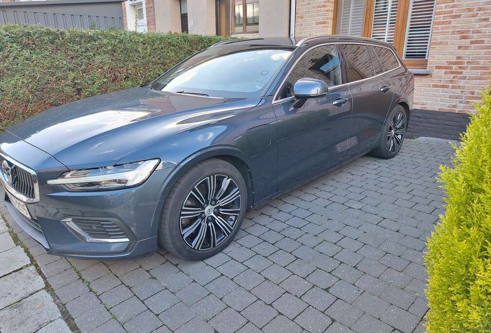 Volvo 2.0 T8 AWD Model 2020