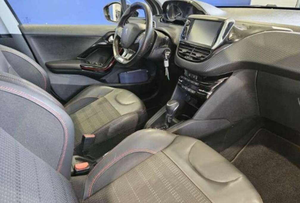 Peugeot 208 1.2 PureTech GT Line S