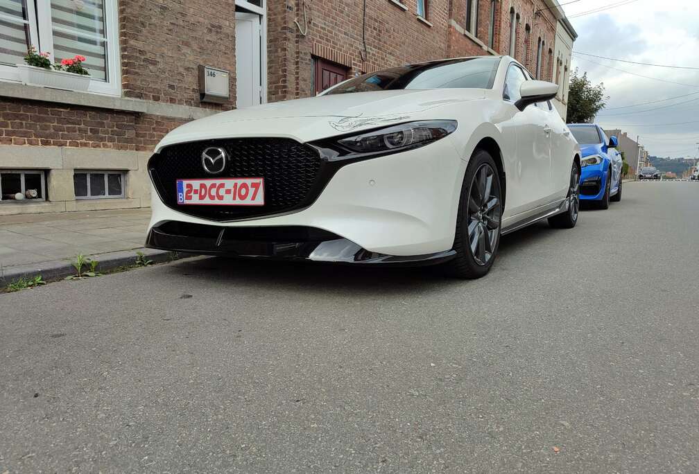 Mazda 3 Hatchback 2.0i e-Skyactiv-G Hakoné