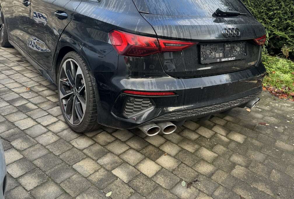 Audi TFSI Sportback quattro met schade