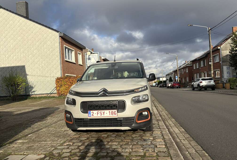 Citroen 1.5 BlueHDi M Shine XTR S&S