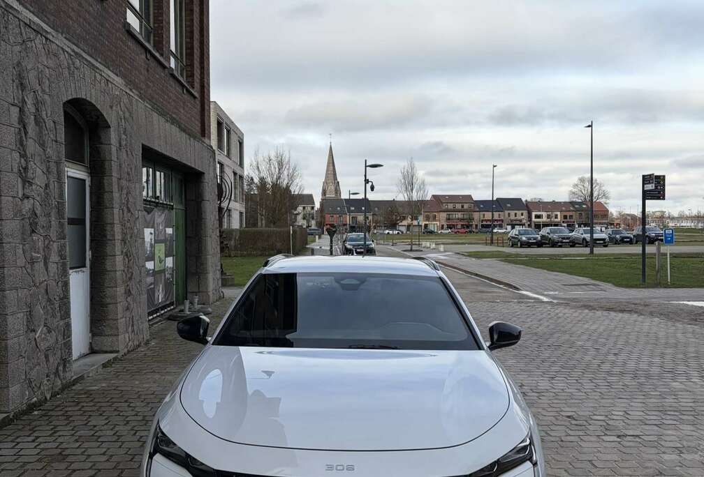 Peugeot Peugeot 308 SW GT Hybrid 136 e-DSC6  Full Option