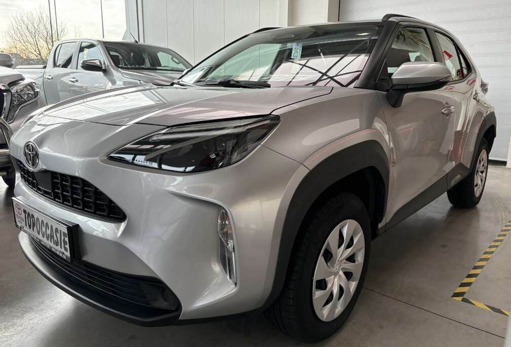 Toyota 1.5i VVT-i DYNAMIC HYBRID AT/ 22200KM/ €20040+