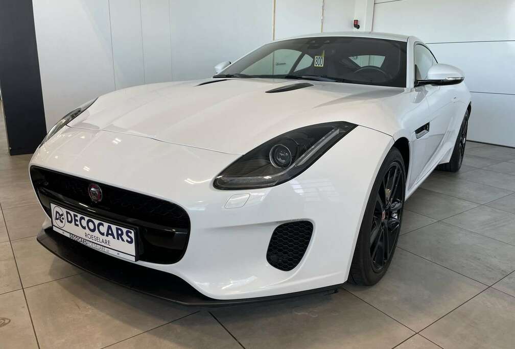 Jaguar i4 Automaat / Sportuitlaat /