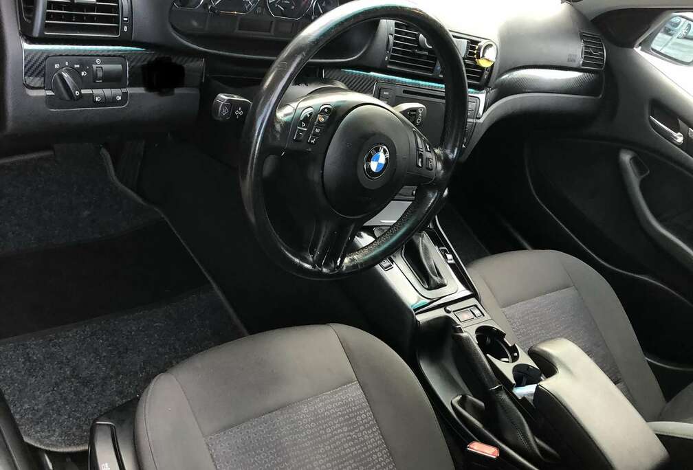 BMW 320i Edition Lifestyle