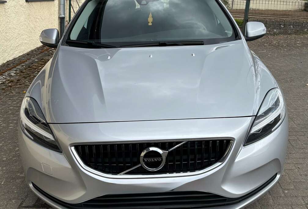 Volvo V40 2.0 D2 Black Edition AdBlue (EU6d-TEMP)
