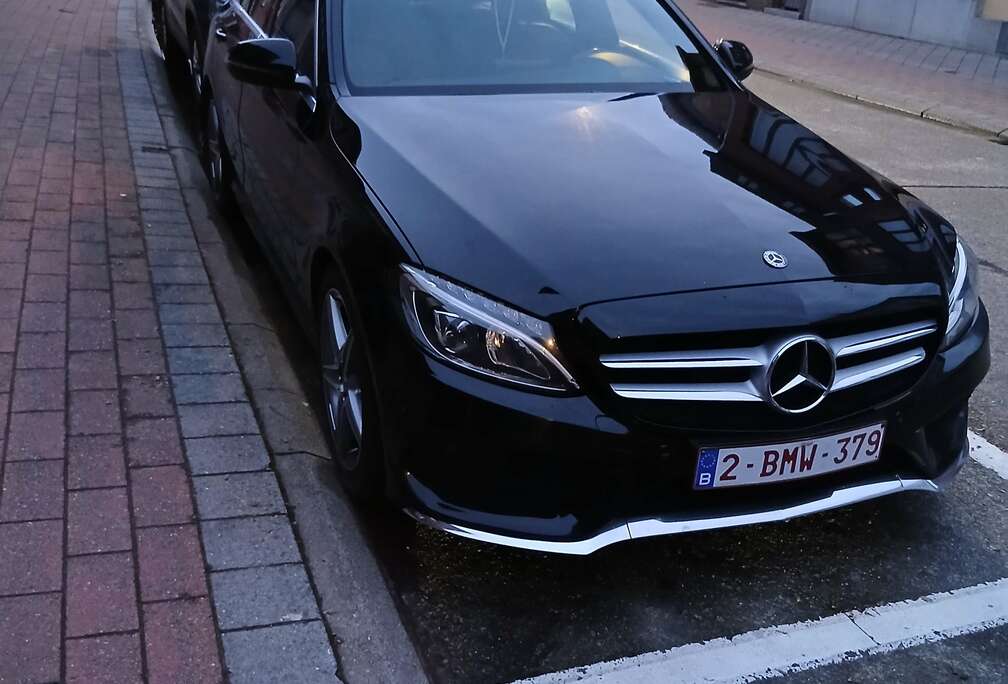 Mercedes-Benz C 220 d 4Matic T 9G-TRONIC AMG Line